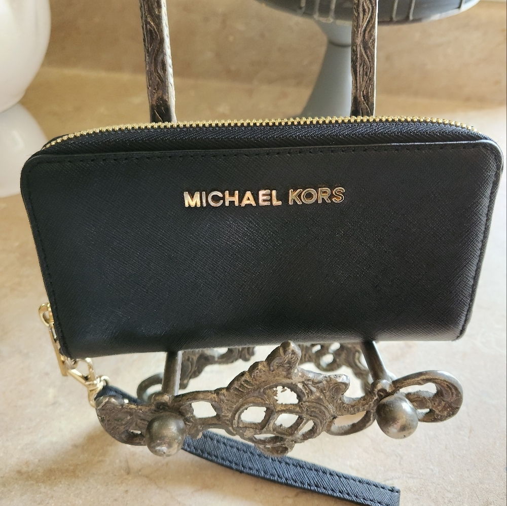 Michael Kors Black Leather Wristlet